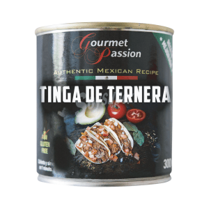 foto a sfondo bianco con tinga de ternera